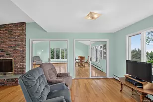 23 Eastland Dr, Glen Cove, NY 11542 - Photo 25