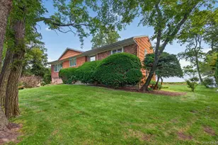 23 Eastland Dr, Glen Cove, NY 11542 - Photo 45