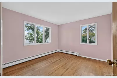 23 Eastland Drive, Glen Cove, NY 11542 - Photo 29