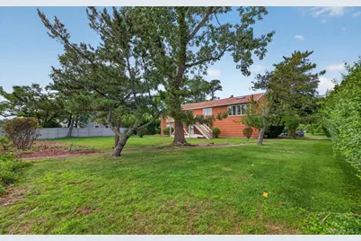 23 Eastland Drive, Glen Cove, NY 11542 - Photo 43