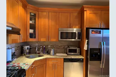 2564 Paulding Avenue, Bronx, NY 10469 - Photo 3