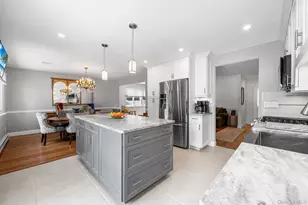 11 Pimlico Dr, Commack, NY 11725 - Photo 7