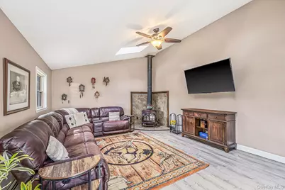 21 Windus Drive, Shirley, NY 11967 - Photo 7