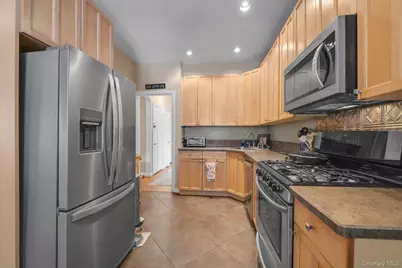 14617 58th Road, Flushing, NY 11355 - Photo 9