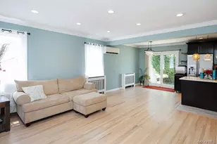 844 Hemlock St, Franklin Square, NY 11010 - Photo 3