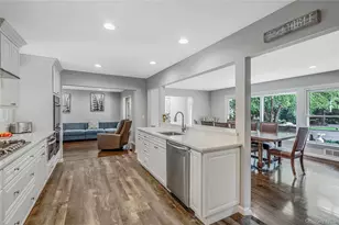 10 Williamsburg Dr, Northport, NY 11768 - Photo 9