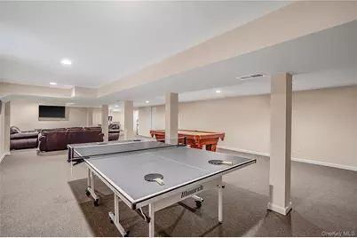 10 Williamsburg Drive, Northport, NY 11768 - Photo 27