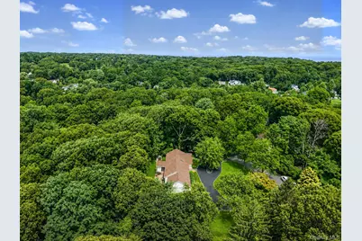 10 Williamsburg Drive, Northport, NY 11768 - Photo 43