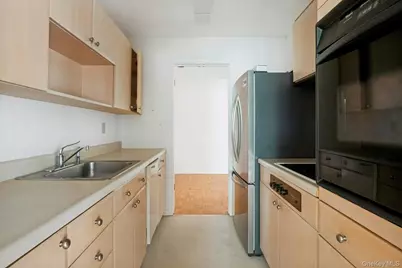 500 Central Park Avenue #145, Scarsdale, NY 10583 - Photo 11