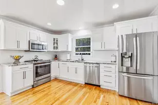 15 Cedar Ln, Patchogue, NY 11772 - Photo 11