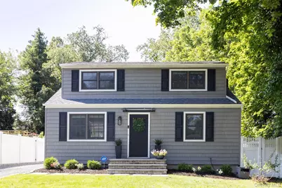 25 Clearfield Place, Huntington, NY 11743 - Photo 1