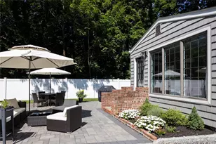 25 Clearfield Pl, Huntington, NY 11743 - Photo 15