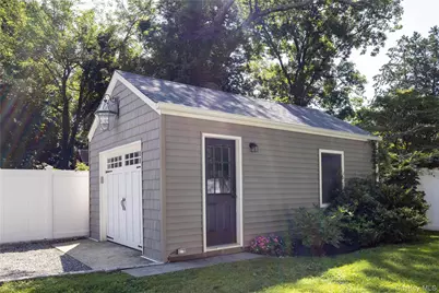 25 Clearfield Place, Huntington, NY 11743 - Photo 17