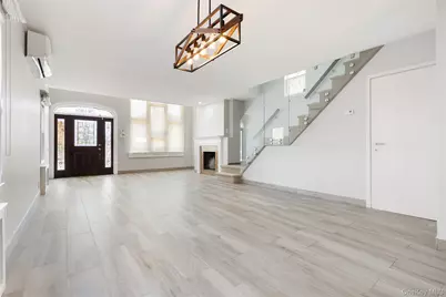 191 Beach 140th Street, Rockaway Park, NY 11694 - Photo 35