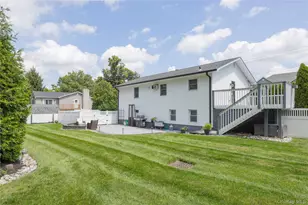395 Ehrhardt Rd, Pearl River, NY 10965 - Photo 29