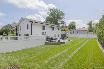 395 Ehrhardt Road, Pearl River, NY 10965 - Photo 31
