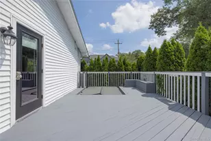 395 Ehrhardt Rd, Pearl River, NY 10965 - Photo 23