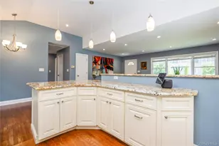 395 Ehrhardt Rd, Pearl River, NY 10965 - Photo 11