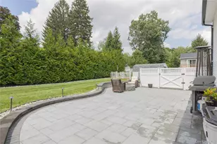 395 Ehrhardt Rd, Pearl River, NY 10965 - Photo 27