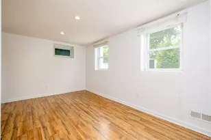 395 Ehrhardt Rd, Pearl River, NY 10965 - Photo 17
