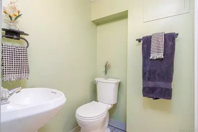 395 Ehrhardt Road, Pearl River, NY 10965 - Photo 21