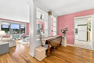 10 Franklin Ave, White Plains, NY 10601 - Photo 9