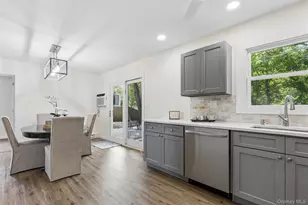 91 Circle Dr W, Patchogue, NY 11772 - Photo 11