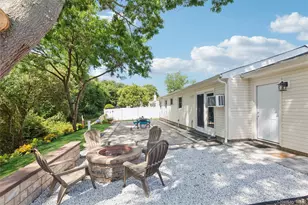 91 Circle Dr W, Patchogue, NY 11772 - Photo 19