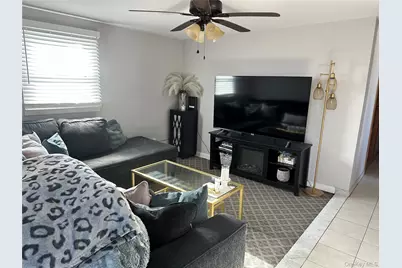 360 West Drive, Copiague, NY 11726 - Photo 9