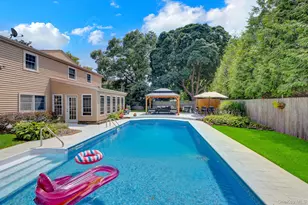 22 Larkspur Dr, West Islip, NY 11795 - Photo 39