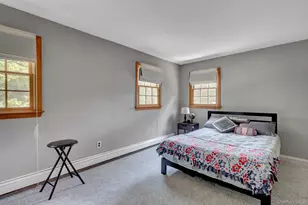 22 Larkspur Dr, West Islip, NY 11795 - Photo 27