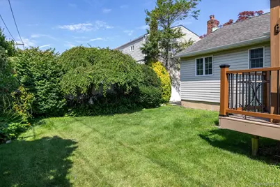 3848 Cordwood Lane, Seaford, NY 11783 - Photo 29