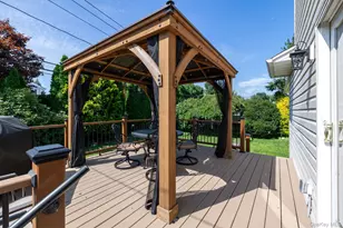 3848 Cordwood Ln, Seaford, NY 11783 - Photo 25