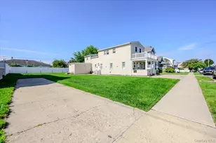 13 Truxton Rd, Island Park, NY 11558 - Photo 15