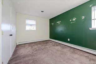 13 Truxton Rd, Island Park, NY 11558 - Photo 11