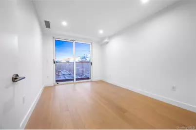 150-02 Northern Boulevard #3B, Flushing, NY 11354 - Photo 11