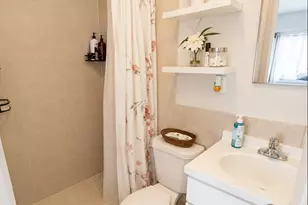 83-10 Pettit Ave, Elmhurst, NY 11373 - Photo 7