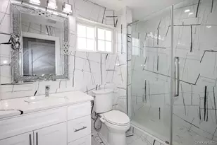 42 Celler Ave, New Hyde Park, NY 11540 - Photo 29