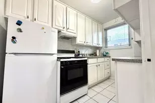 69-29 218th St, Bayside, NY 11364 - Photo 5