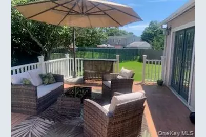 48 Ellen Street, Bay Shore, NY 11706 - Photo 13