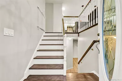 34 Strathmore Drive, New City, NY 10956 - Photo 5