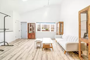 537 E Broadway, Long Beach, NY 11561 - Photo 7