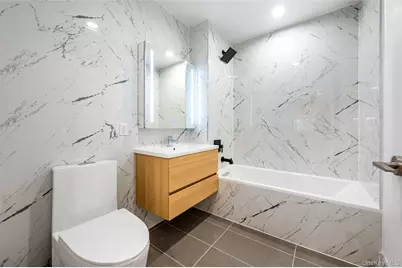 150-02 Northern Boulevard #3L, Flushing, NY 11354 - Photo 9