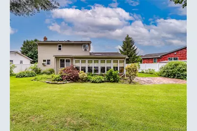 16 Regina Drive, Sayville, NY 11782 - Photo 23