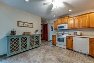 16 Regina Dr, Sayville, NY 11782 - Photo 13