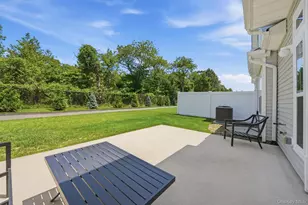 72 Farm Acre Cir, Mount Sinai, NY 11766 - Photo 35