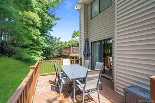 48 Chestnut Ln, Woodbury, NY 11797 - Photo 45