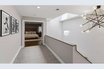 48 Chestnut Lane, Woodbury, NY 11797 - Photo 23