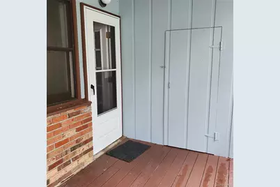 160 W West Road #B19, Pleasant Valley, NY 12569 - Photo 9