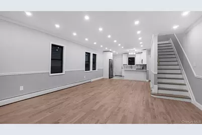 128 E 238th Street, Bronx, NY 10470 - Photo 11